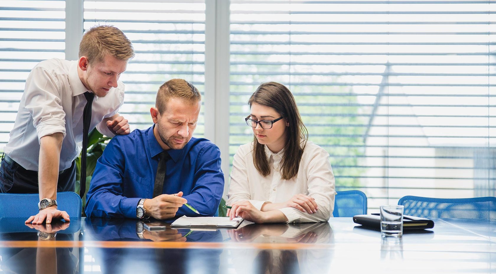 How to Conduct a Thorough Credit Investigation on New Business Clients